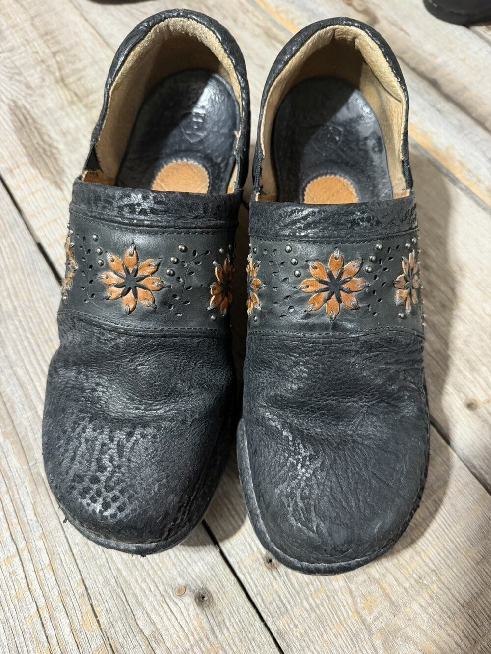 Ariat Bella Clogs Women Black Leather Floral Studded Slip On SIZE 9M